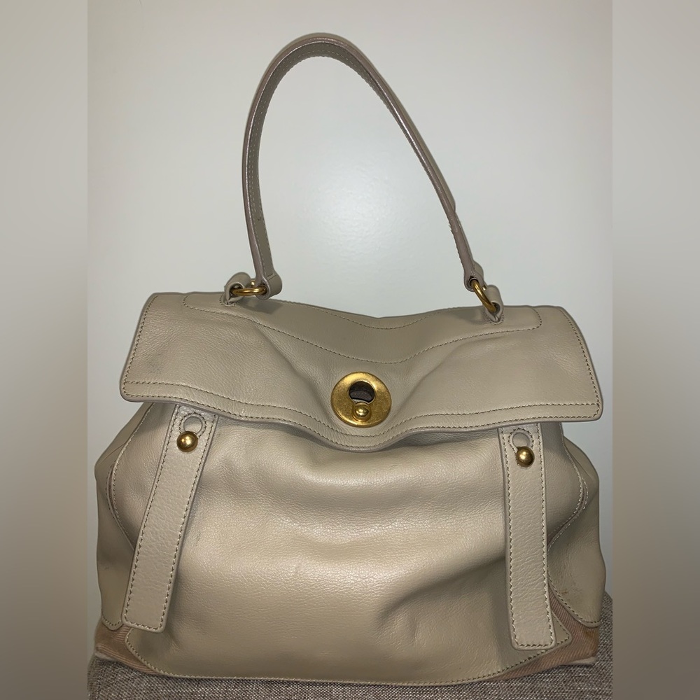 Yves Saint Laurent Pre-Owned
Muse Two leather tote bag
